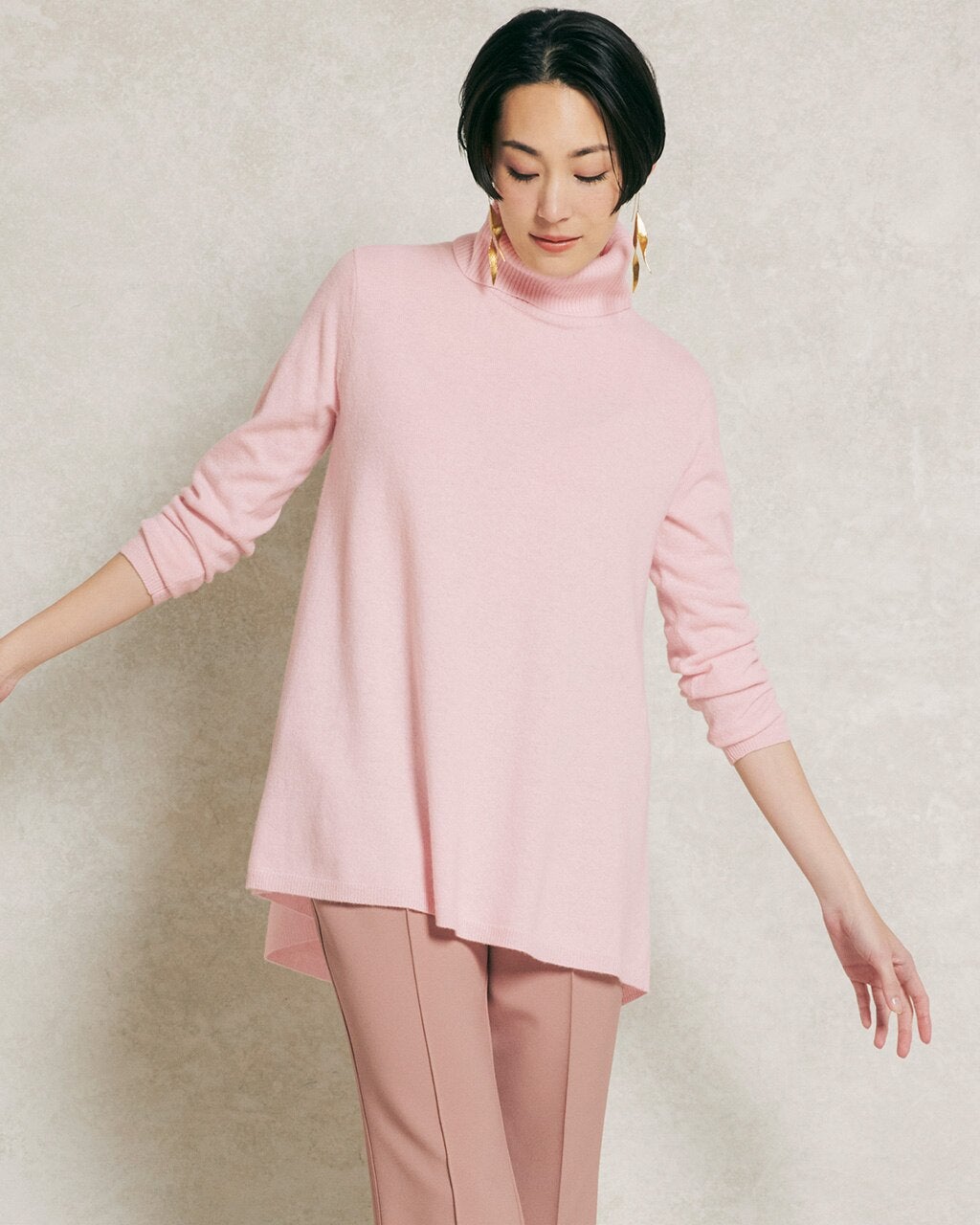 カシミヤ混・タートルネックチュニック/DoCLASSE