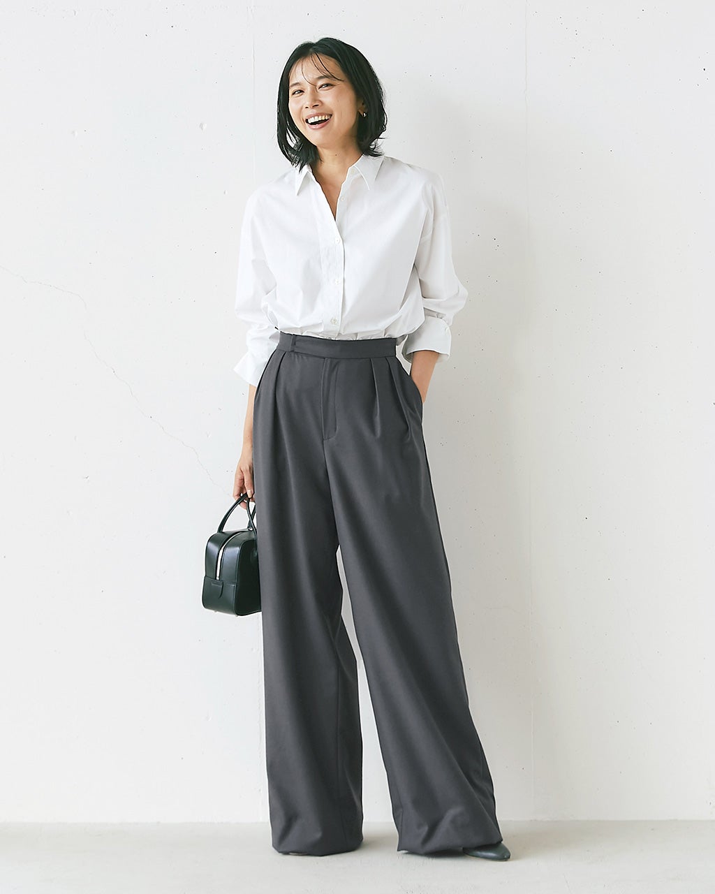 ウールサキソニー・タックワイドパンツ/DoCLASSE