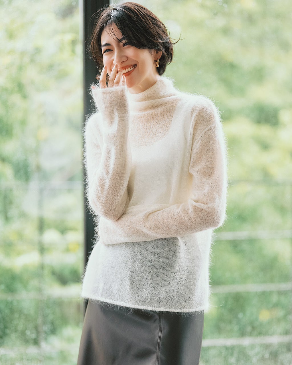 スーパーキッドモヘア・シアーハイネックニット/DoCLASSE