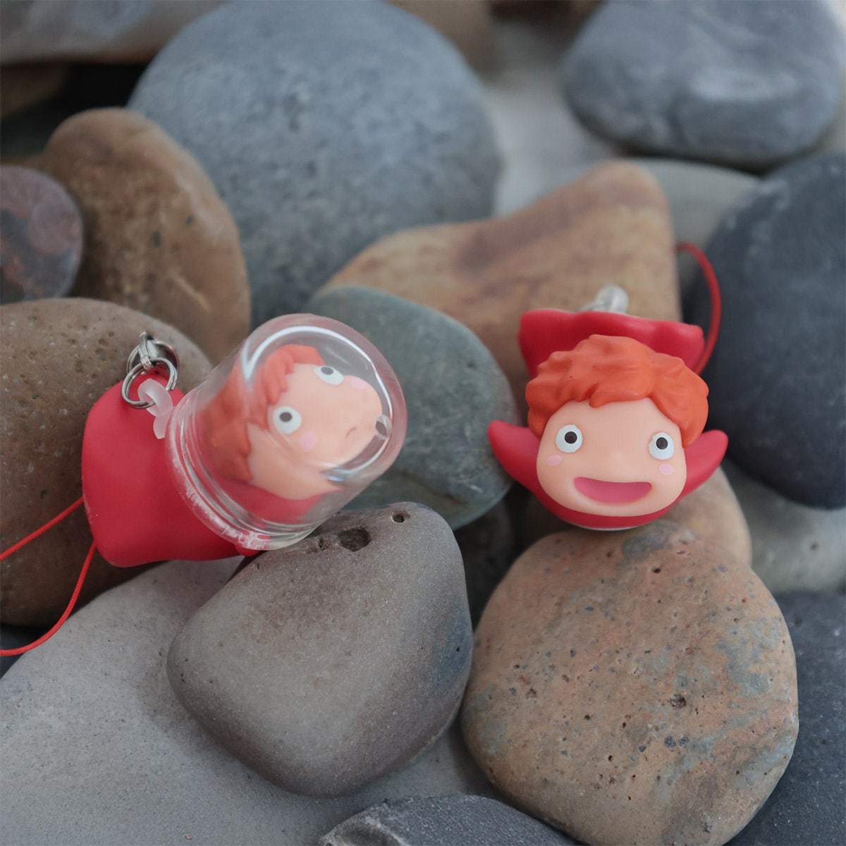 崖の上のポニョ ソフビホルダー 逆立ちポニョ | どんぐり共和国そらの