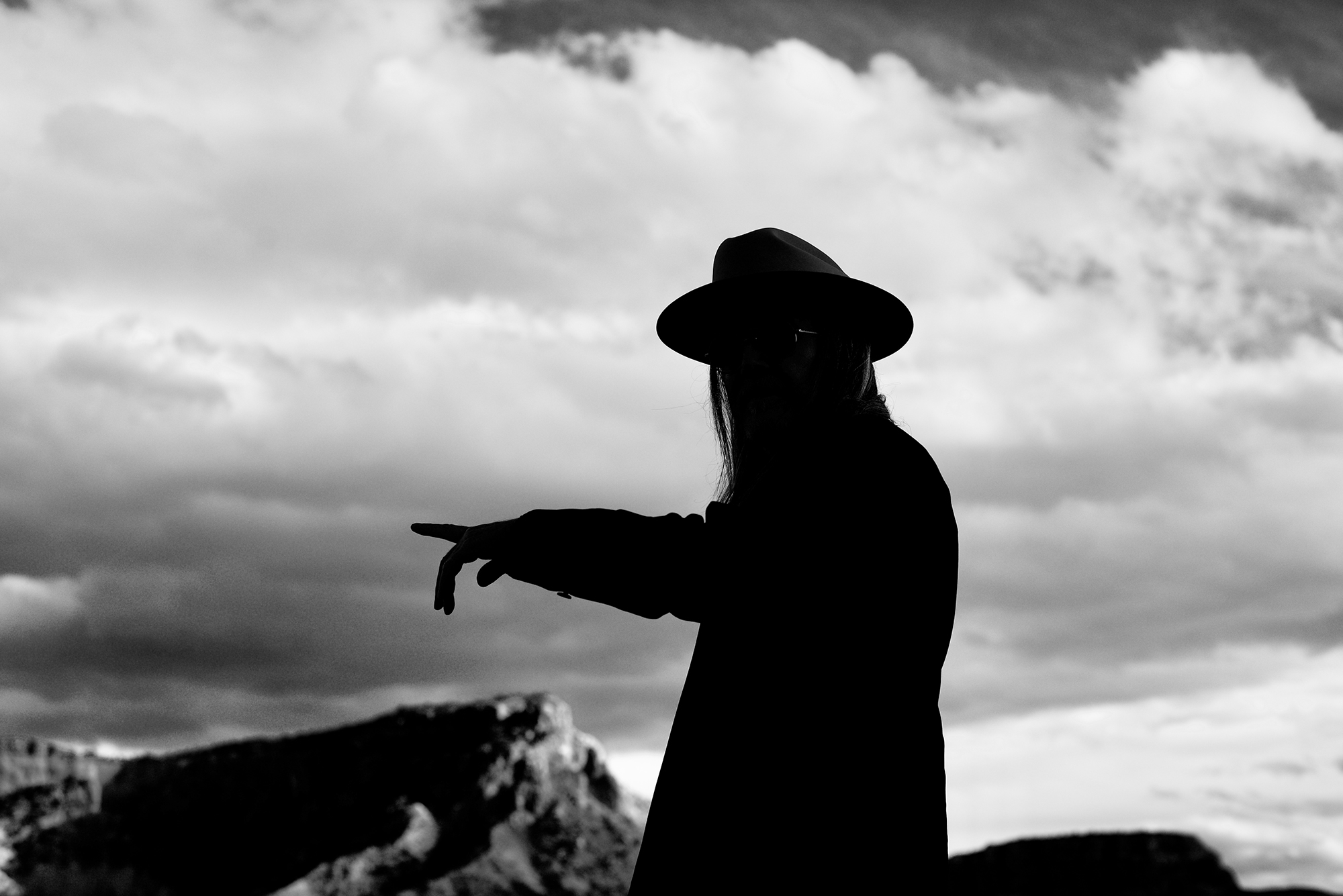 davidsylvian.com } The Perfume of Wealth