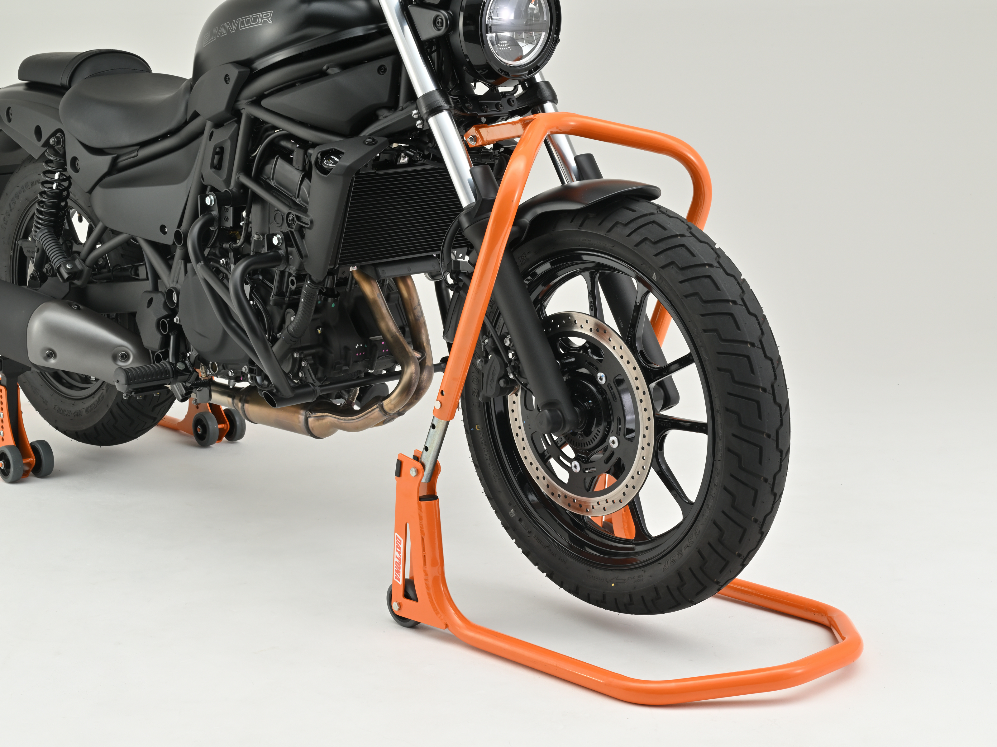 フロントスタンドⅢ｜株式会社デイトナ