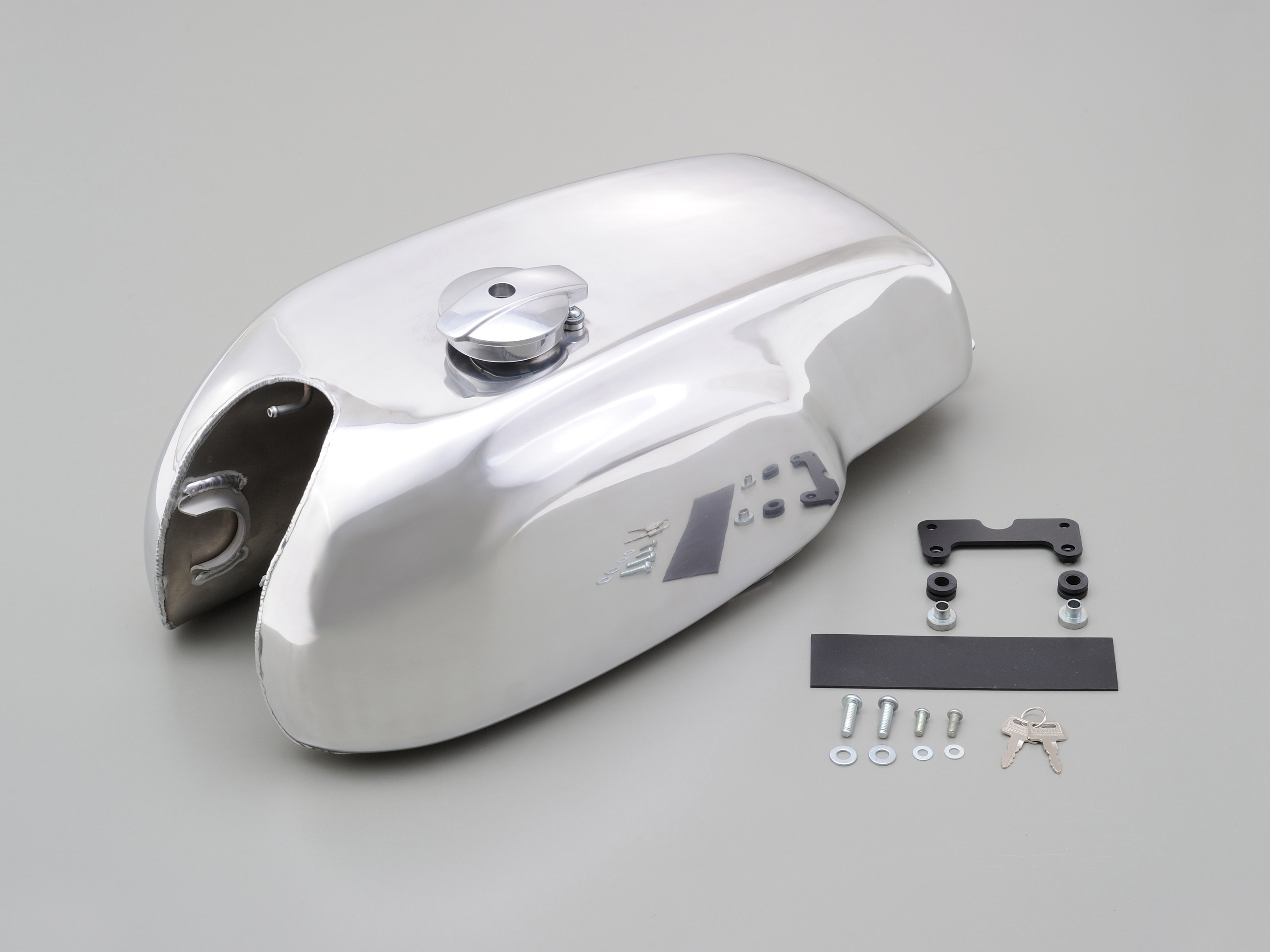 ノートンタイプアルミタンク SR400（'10～'17）FI｜株式会社デイトナ