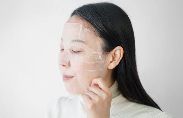 一晩で肌が変わる！？絹屋「国産シルクのシートマスク」をレビュー【高