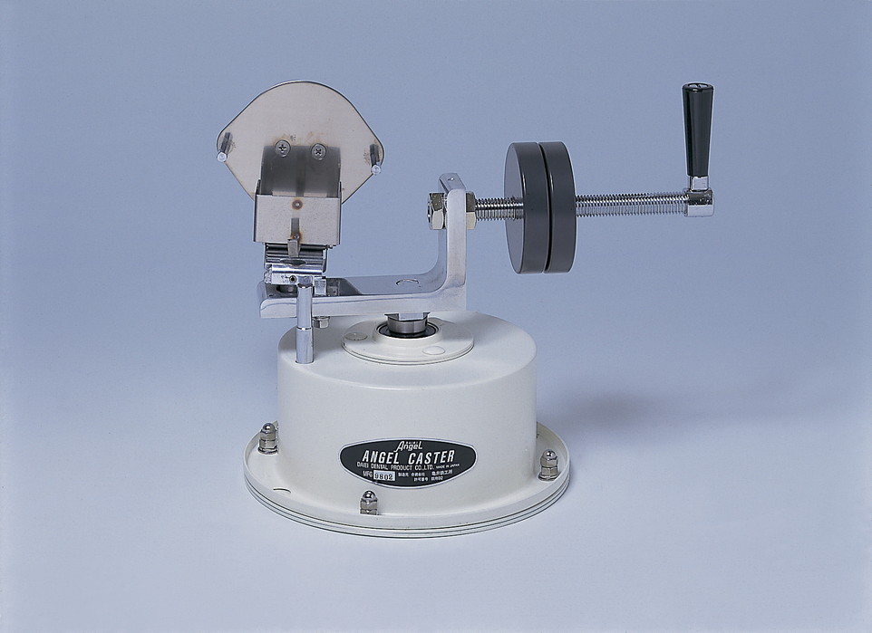 横型遠心鋳造機】エンゼルキャスターB型 | 製品案内 | 大榮歯科産業