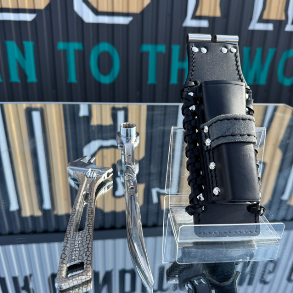 KNICKS(ニックス)】【工具差し】 黒革ひも編み チタン補強プレート入り