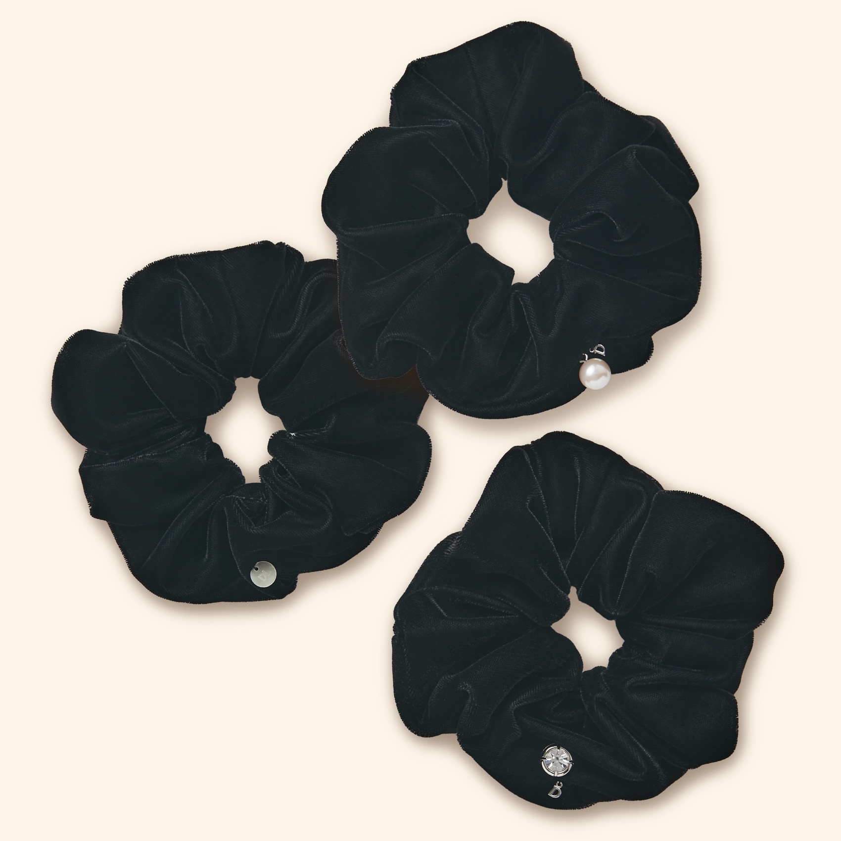 DAISY LIN | Official website and Online Boutique / Daisy Chou Chou