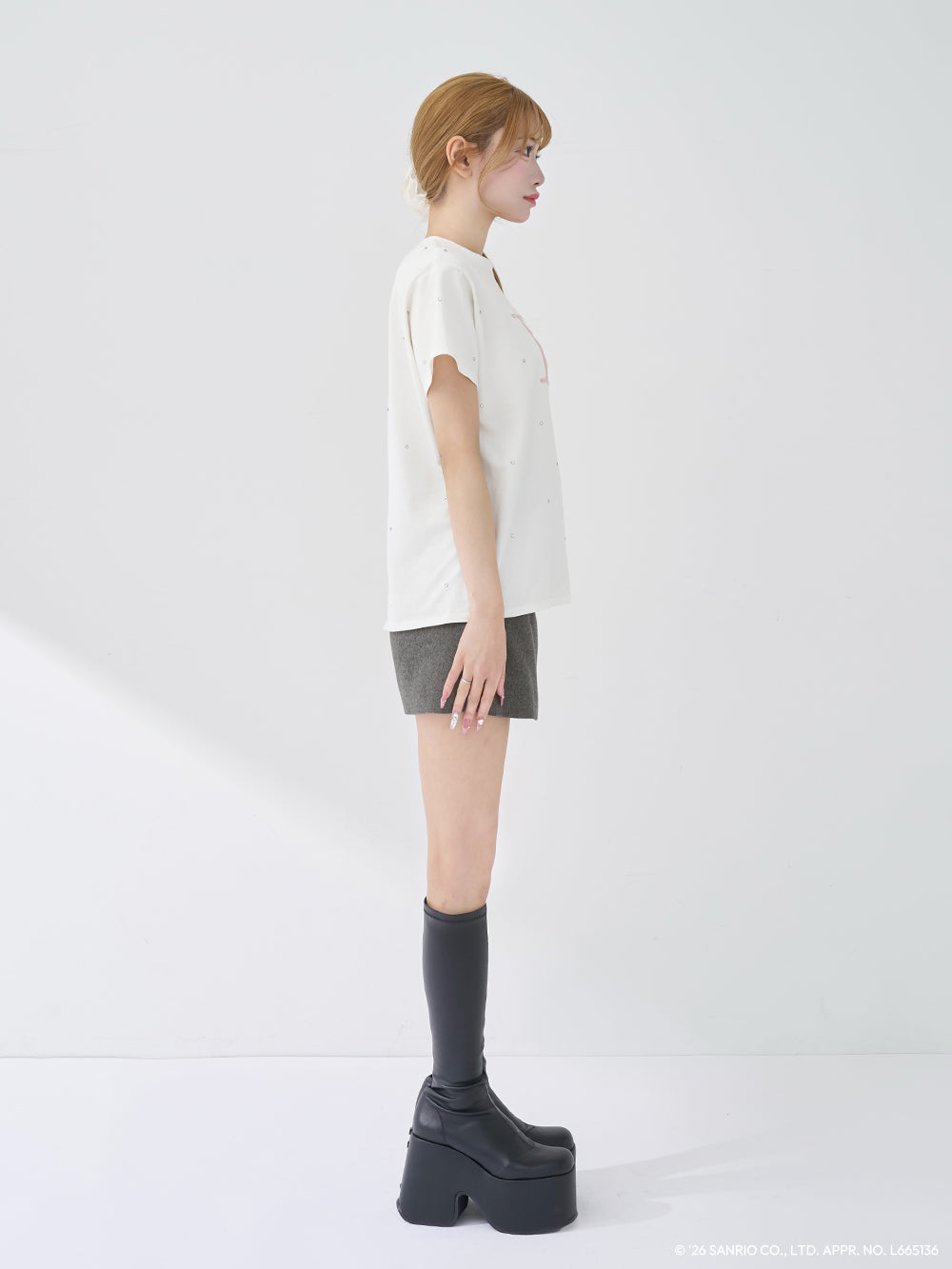 予約商品】Hello DarichキルティングアップリケビジューTシャツ