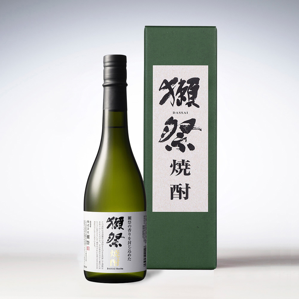 獺祭の香りを封じ込めた 焼酎 紙箱入り 720ml | 株式会社獺祭 直販サイト