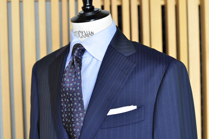 オーダースーツの紹介-REDA ネイビーオルタネイトストライプスーツ