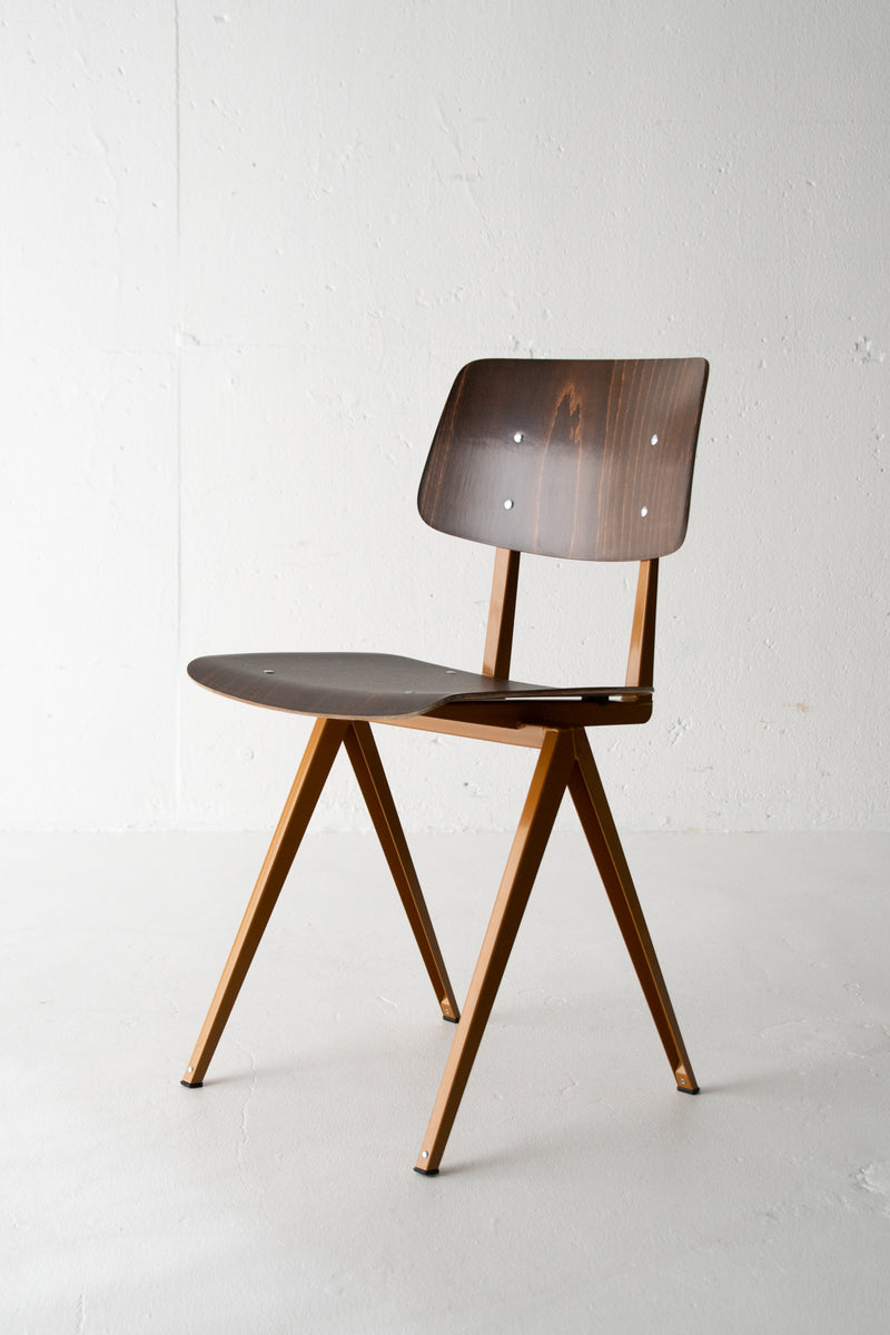 Galvanitas S16-06 ガルファニタス オランダ 店舗什器 ダイニング