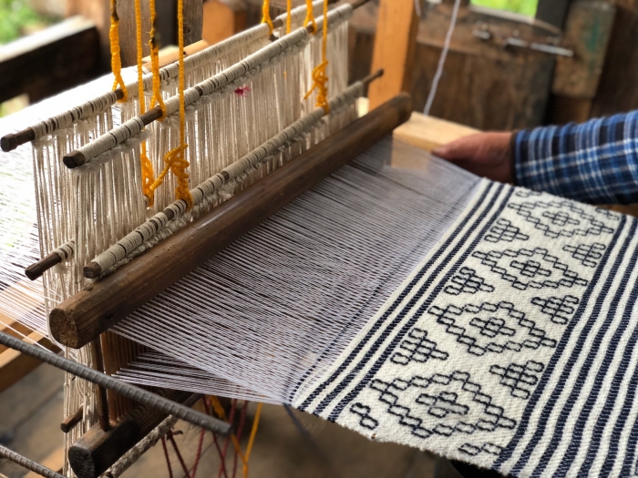 織りの国ブータン、伝統の手織物「BHUTAN TEXTILES（ブータン