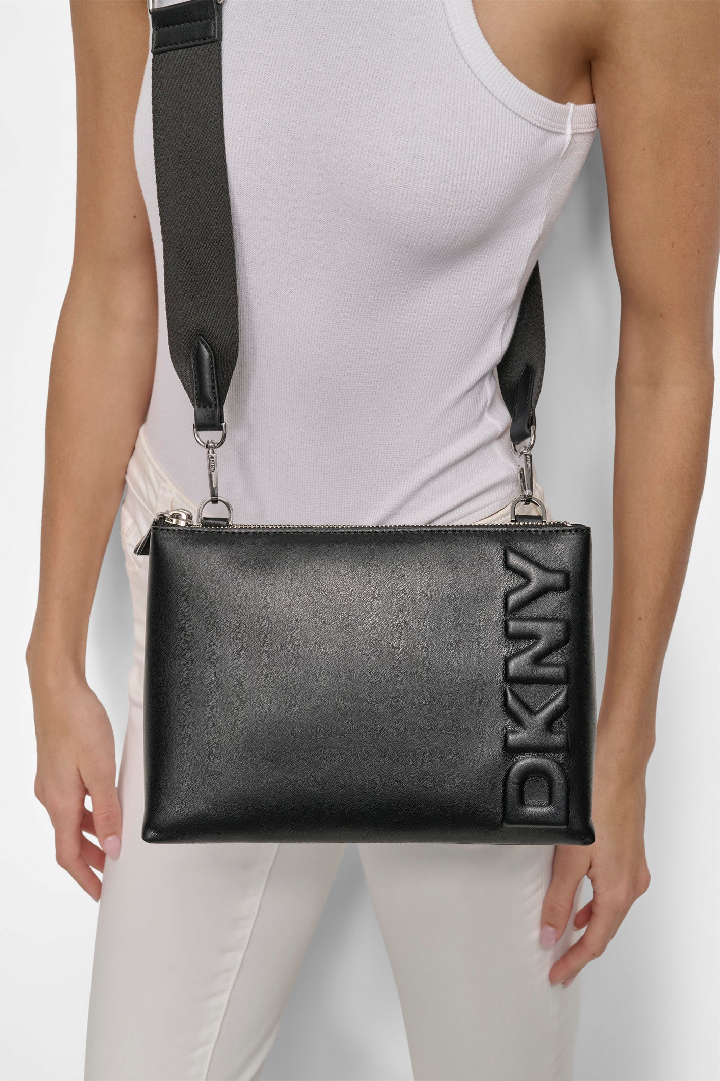 Tinsley Logo Crossbody | DKNY