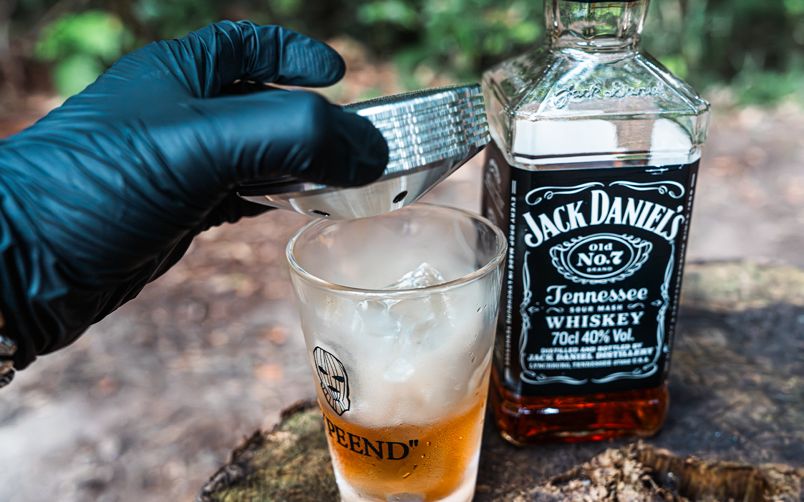 発売から即日完売したお酒の燻製器、新パッケージ版の予約販売を