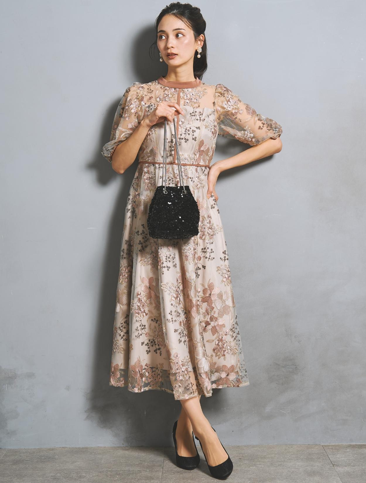 M/L】フラワー刺繍パイピングドレス（ピンク）DPSET0930のレンタル