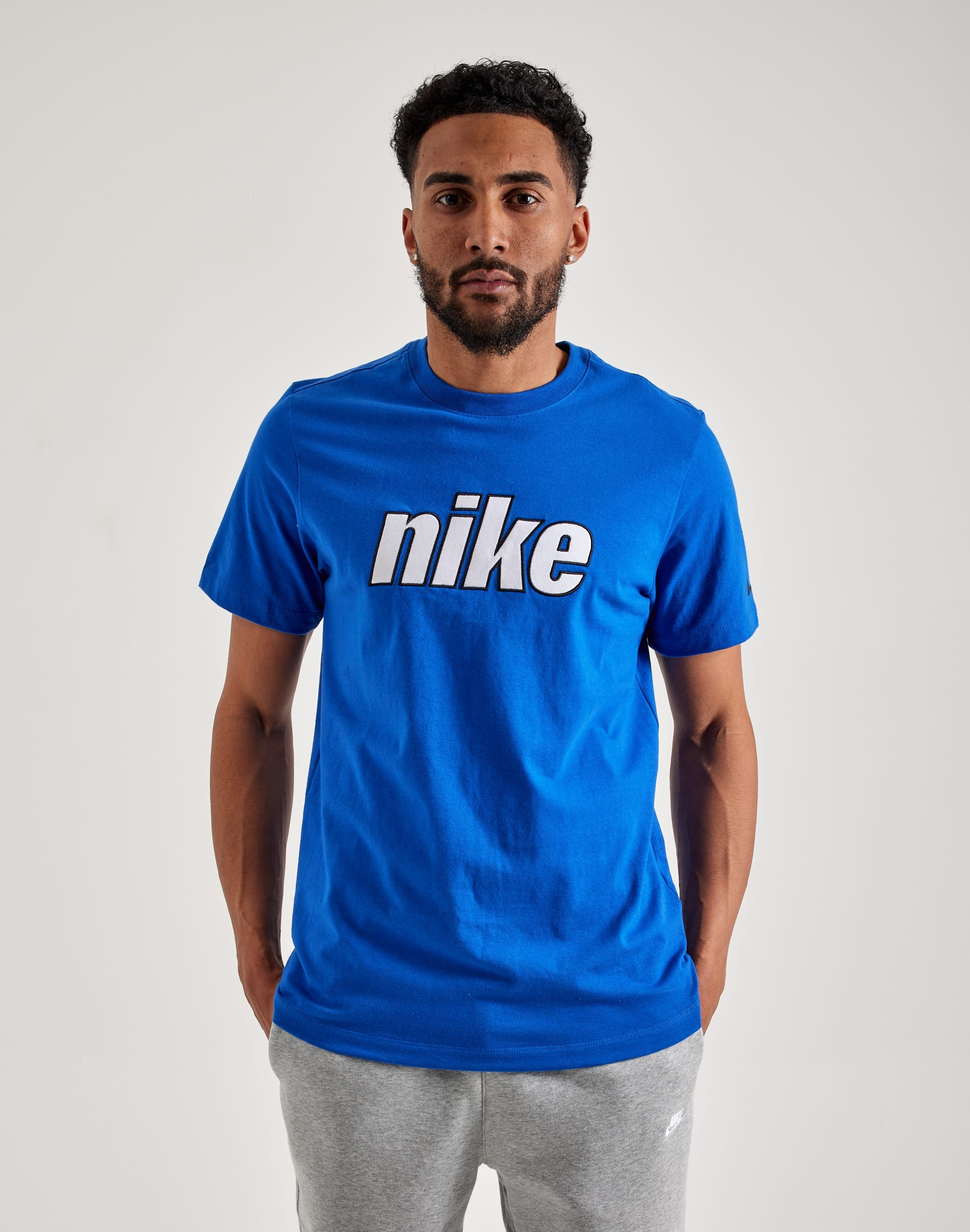 Nike Embroidered Logo Tee – DTLR