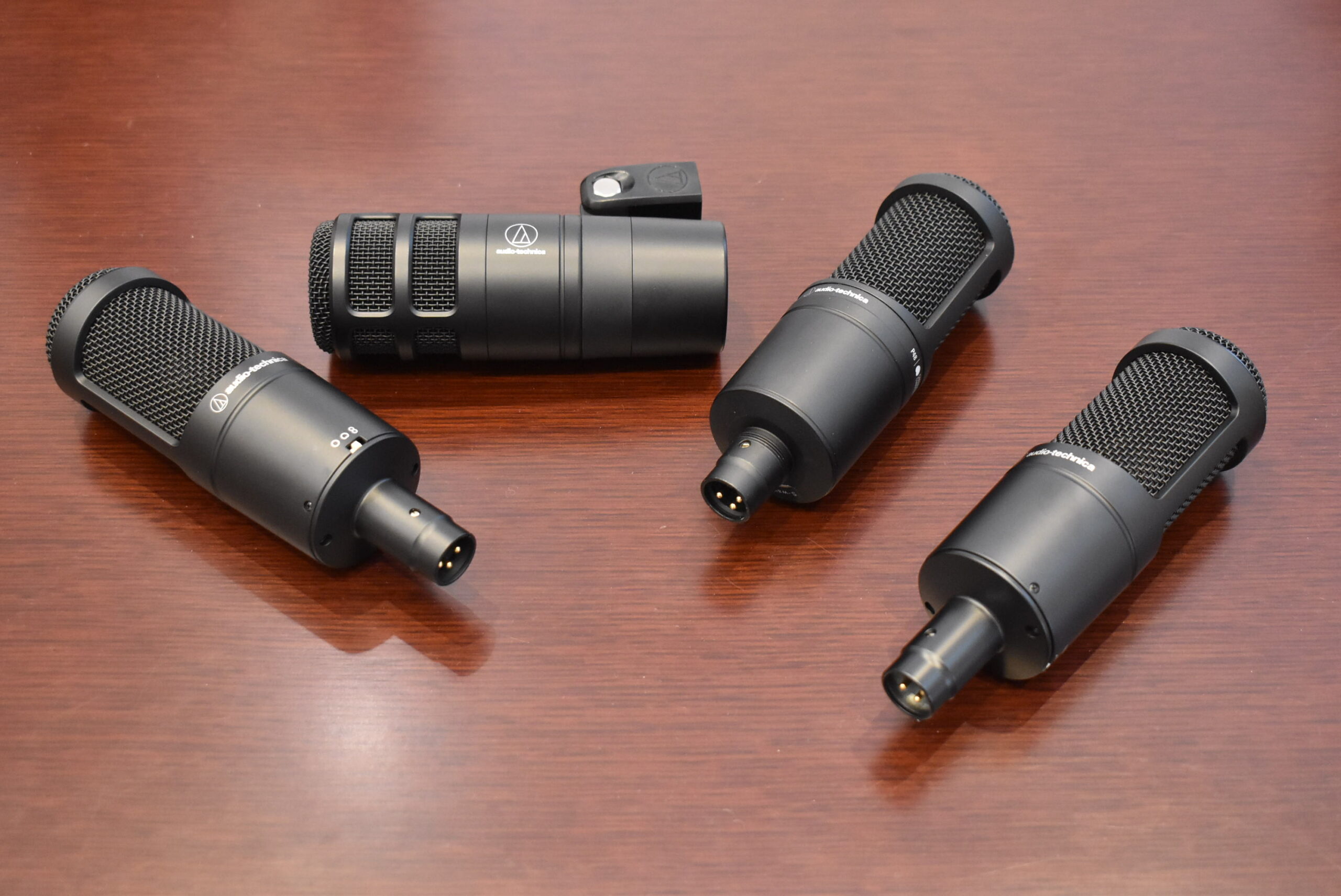 AT2040コンデンサーマイクとNearStreamオーディオインターフェース