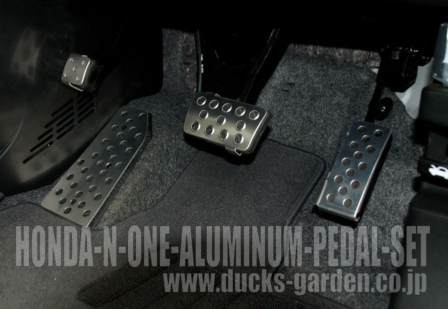 新発売！HONDA N-ONE専用設計のアルミペダル4点セット 商品詳細