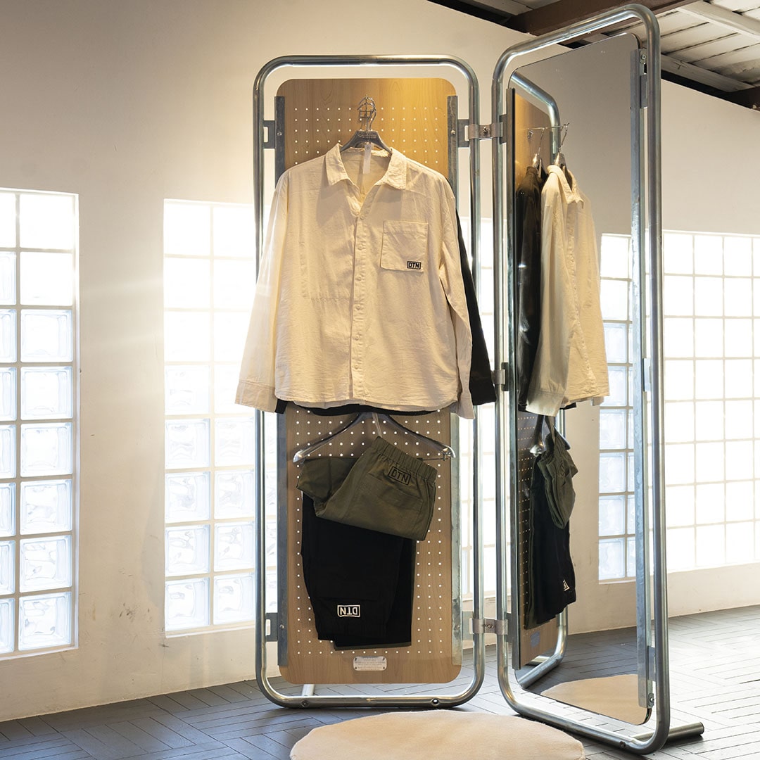 DULTON ONLINE SHOP | STEEL FRAME MIRROR WITH PEGBOARD: インテリア雑貨