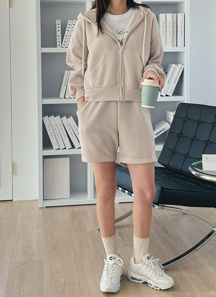 ジップアップパーカー&ショートパンツSET | レディースファッション