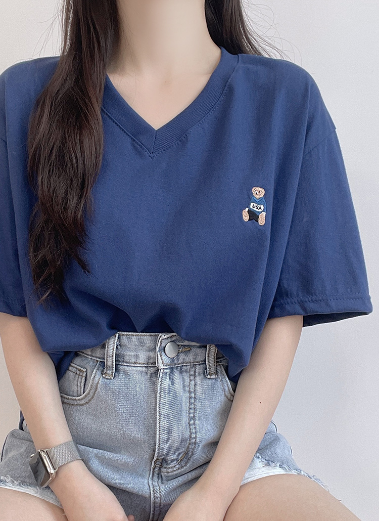 ベアー刺繍Vネック半袖Tシャツ | レディースファッション通販 - DHOLIC