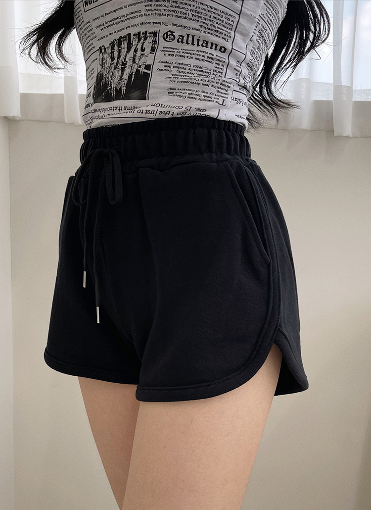 ドロストサイドスリットショートパンツ | レディースファッション通販