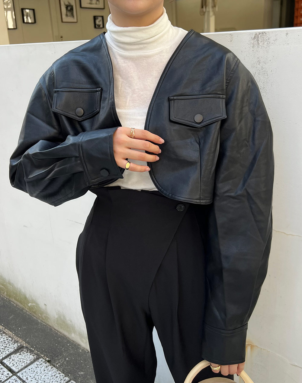 クロップド丈フェイクレザージャケット | レディースファッション通販