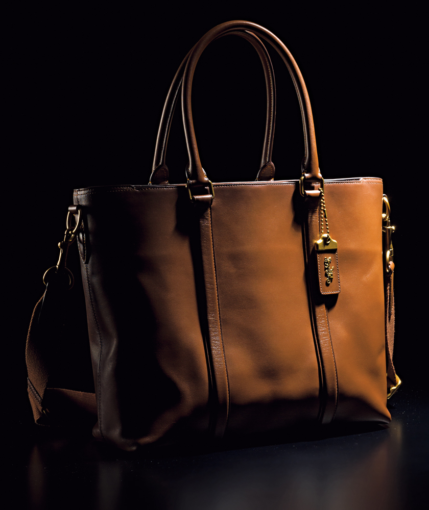 今さら聞けないコーチのグラブタン・レザートートの3つのこと｜雑誌