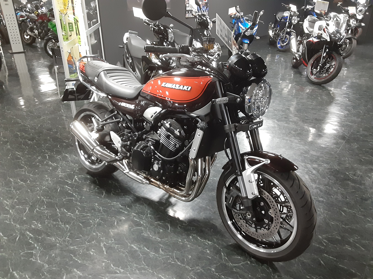 中古車入荷情報 カワサキ Z900RS 火の玉 2BL-ZR900C｜ニュース＆ブログ