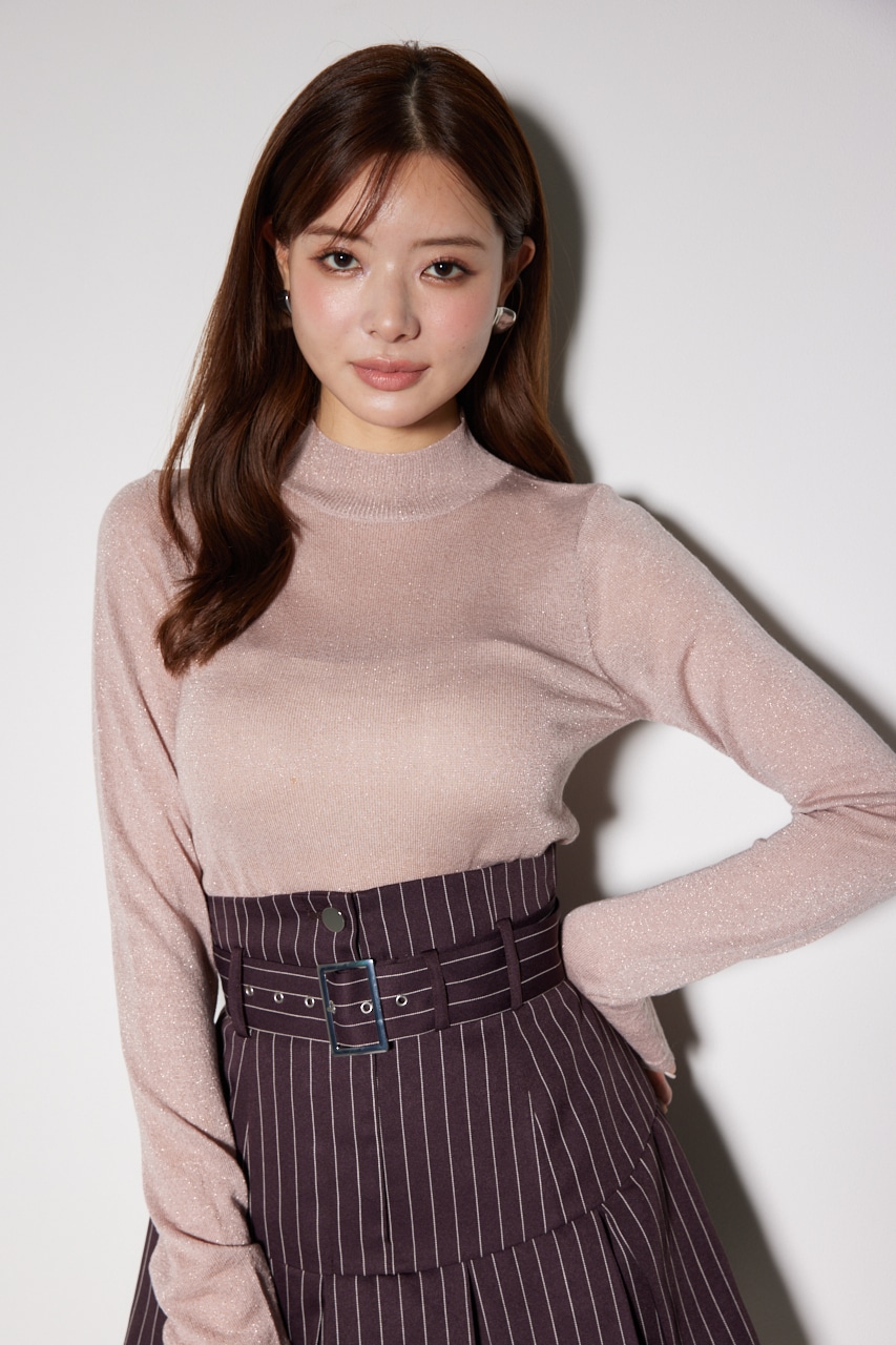 rienda | 【岡崎紗絵さん着用アイテム】バックオープンボタンニット