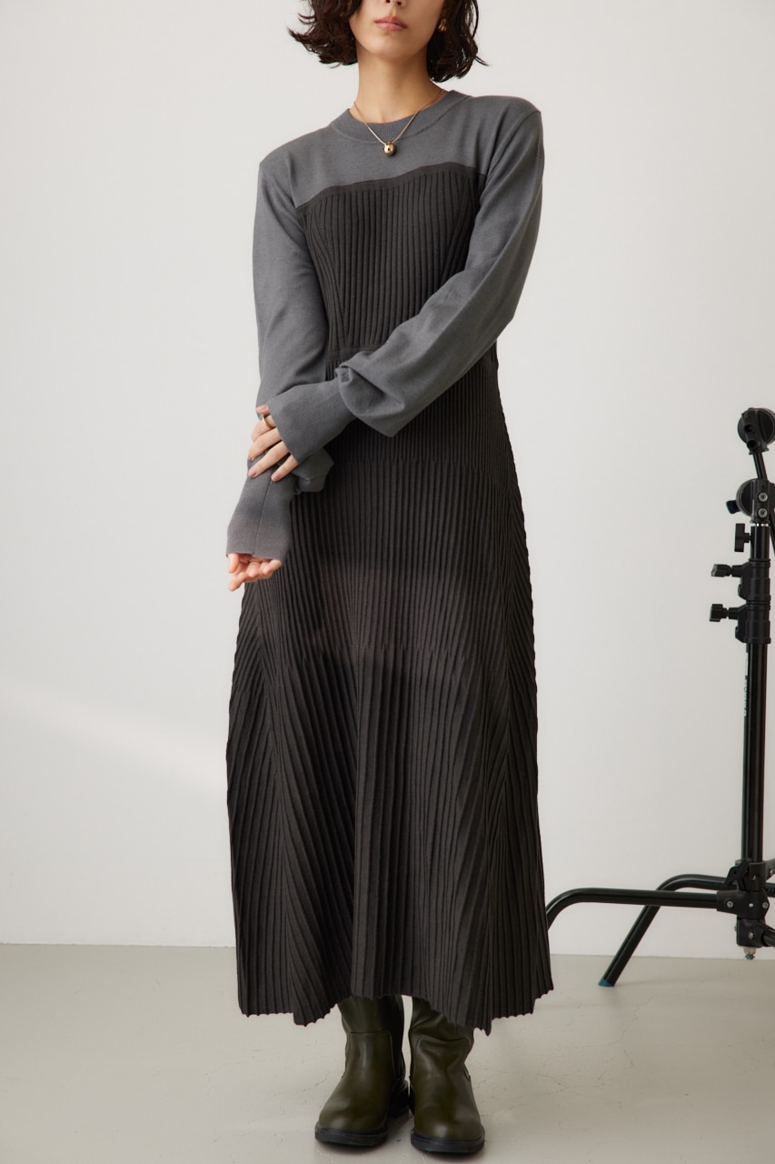 crie conforto | バイカラービスチェドッキングニットワンピ