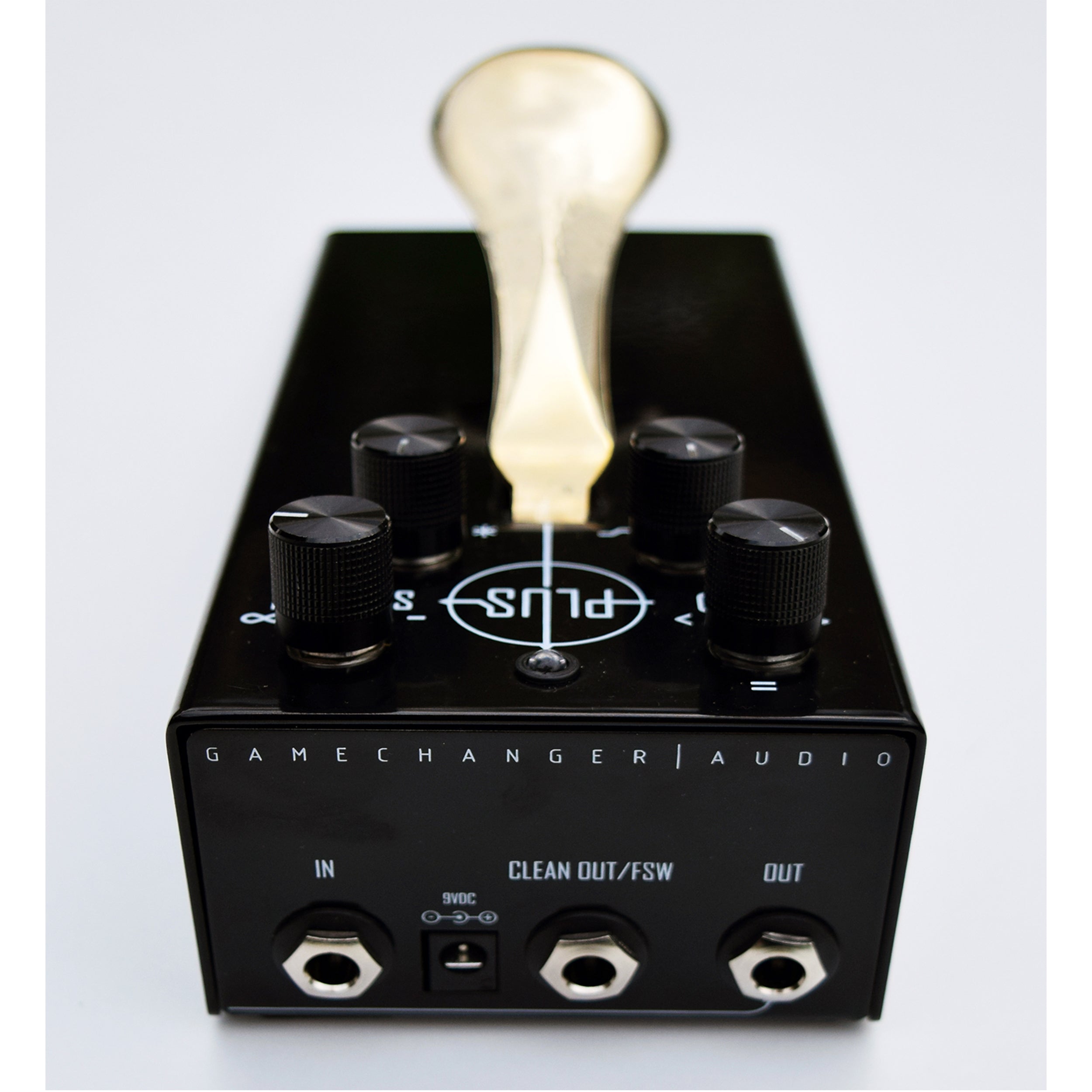 Gamechanger Audio PLUS Pedal w WET Footswitch — Echoinox