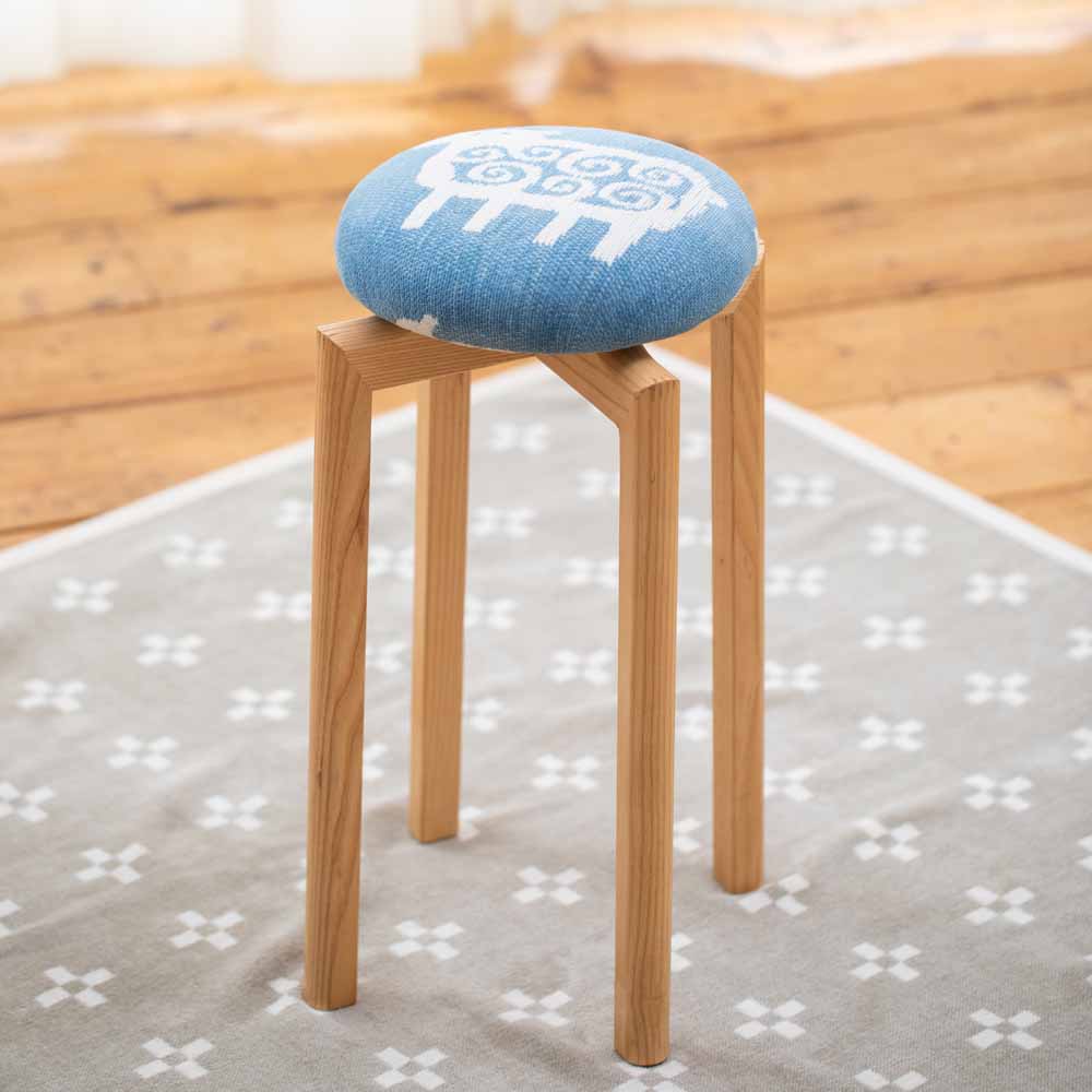 KLIPPAN/クリッパン スツール ヒツジ Mサイズ ブルー | サステナブル