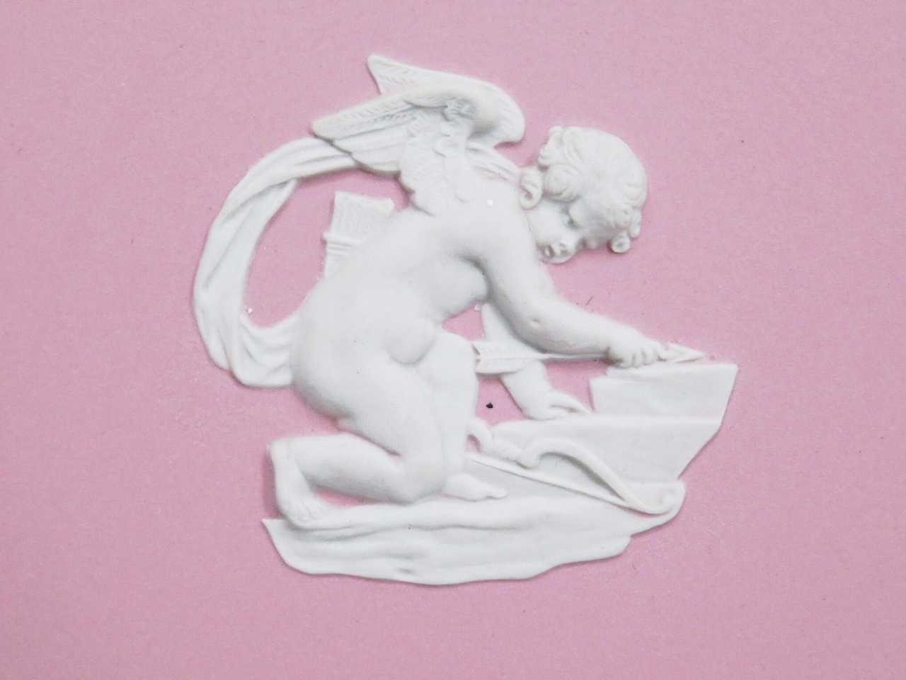 ウェッジウッド ジャスパー ピンクプレート - 薔薇と天使のアンティーク