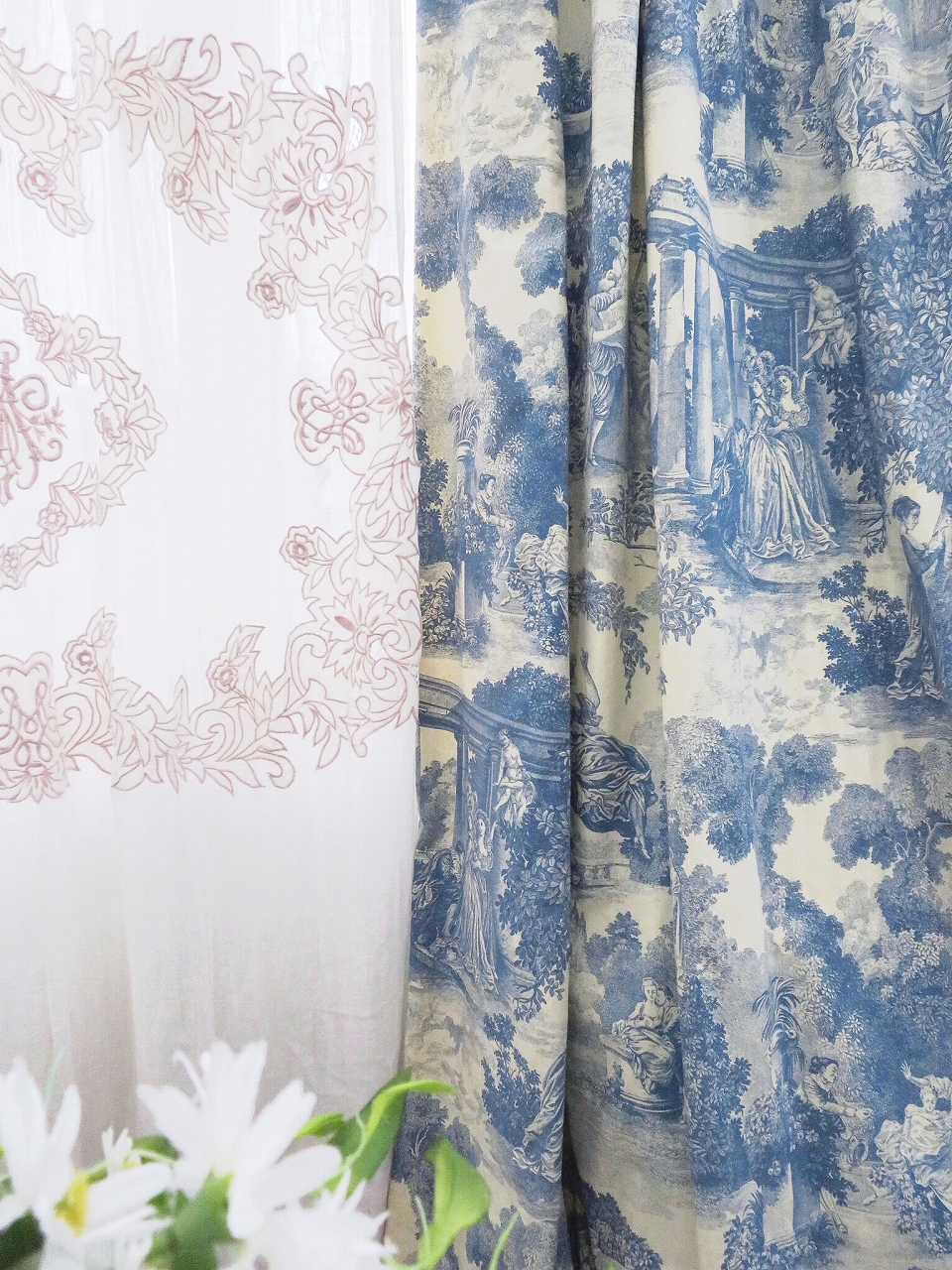 華麗 トワルドジュイ カーテン ペア（在庫2組/残り0） - 薔薇と天使の