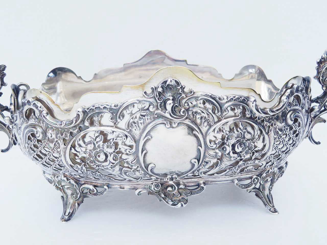 純銀 ロココ薔薇装飾ジャルディニエール - 薔薇と天使のアンティーク