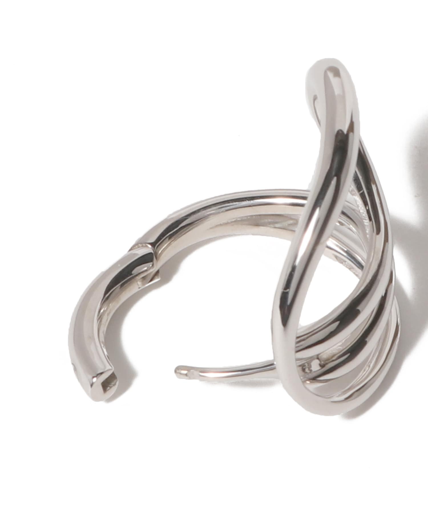 CHARLOTTE CHESNAIS / ラウンドトリップ シルバーピアス｜ESTNATION