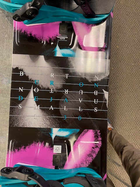Pre owned Burton Kid's Deja Vu Smalls Snowboard and New 2024 Union