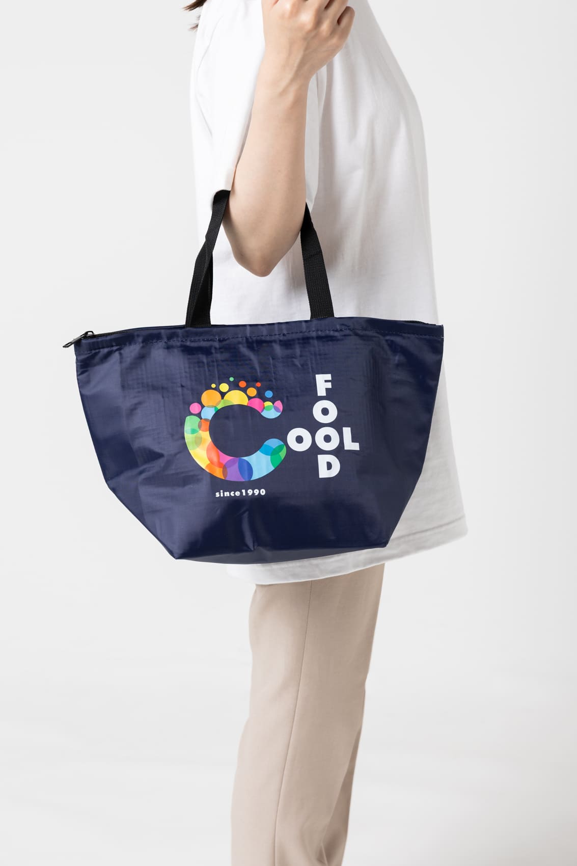 オリジナル保冷バッグ・保温バッグにプリント・刺繍でノベルティ激安