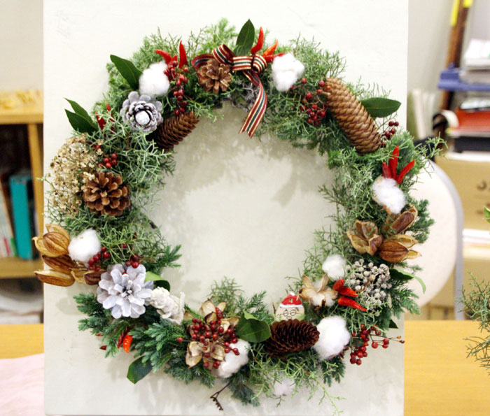 Merry Christmas 2025 静かな森の木の実のリース 〜50cm Merry