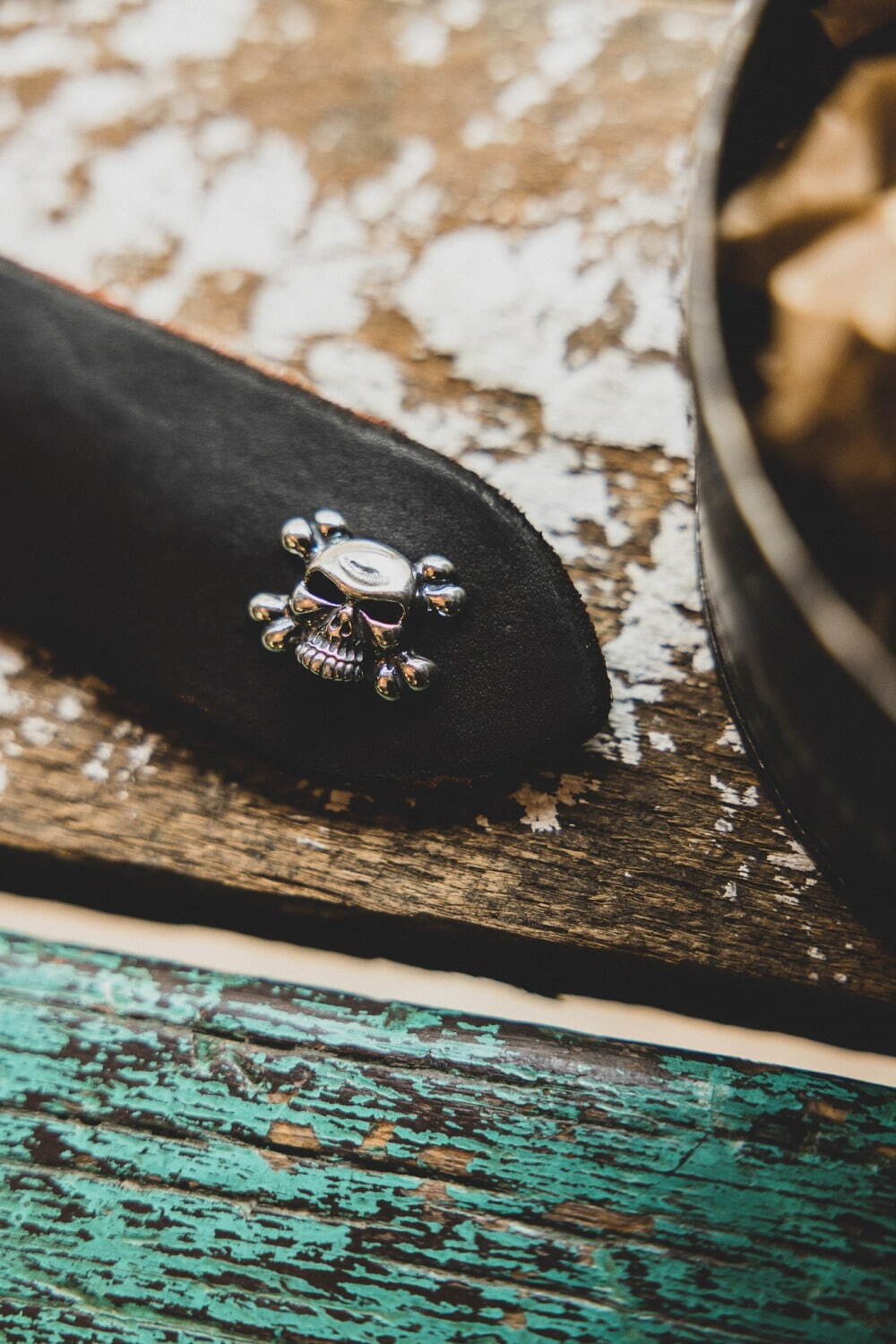 ビルウォールレザー×ヴィンテージワークスのレザーベルト、ビームス