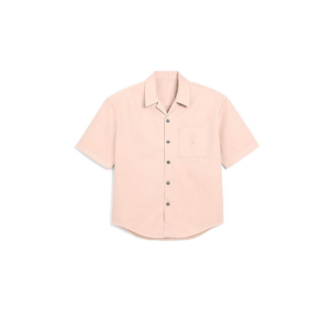 アミ“淡いピンクカラー”で彩るハートロゴ入りTシャツやバッグ、24年夏