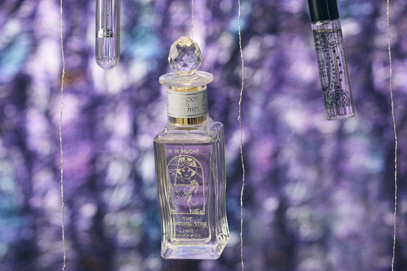 ミュシャ財団公式ブランド、連作《月と星》着想“アップルやムスク香る