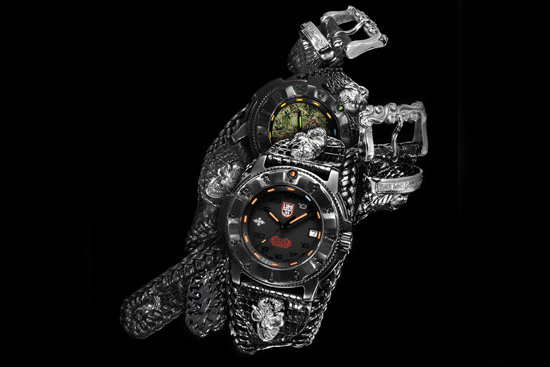 ビルウォールレザー × ルミノックス あの爆発的人気コラボが再び