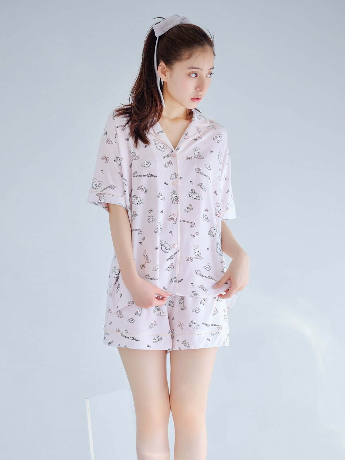 スナイデル ホーム“バニー＆リボン”総柄セットアップやサテンワンピ