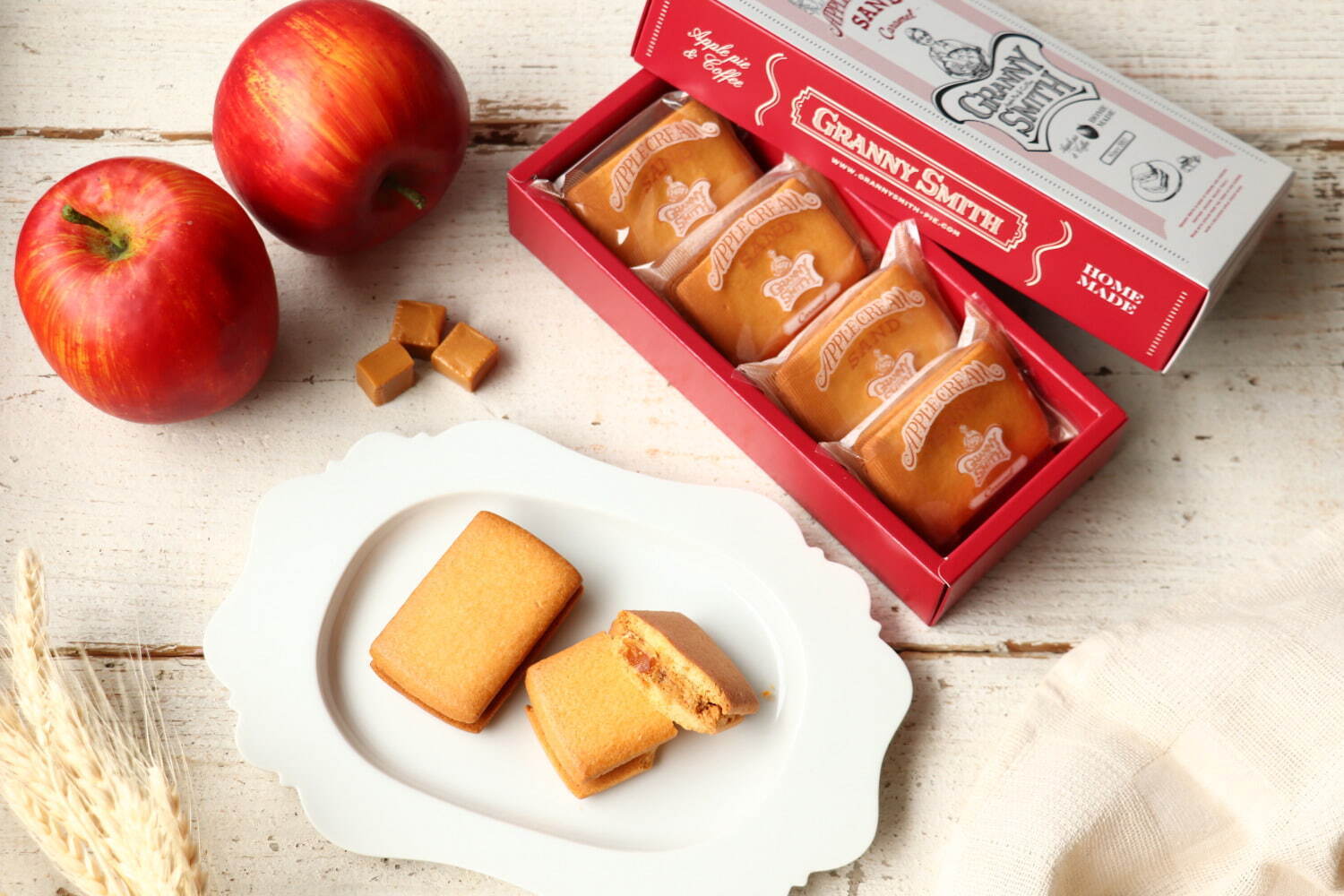 グラニースミス「アップルクリームサンド」“蜜漬けりんご入り