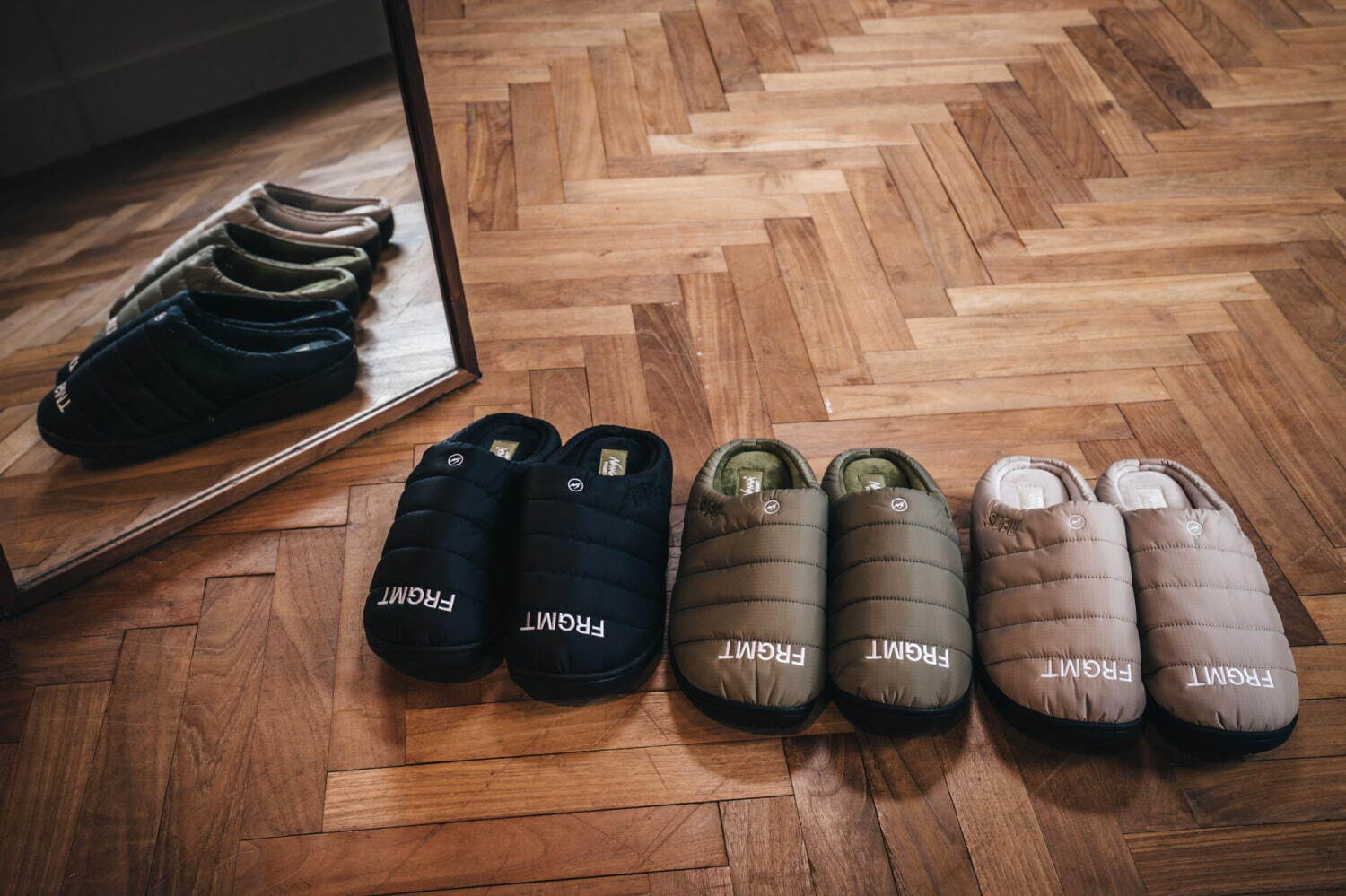 ナンガ×スブ×フラグメントの秋冬サンダル、防水透湿素材用いたロゴ入り