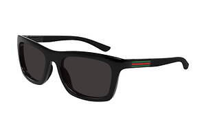 グッチ24年クリスマス、「スポーツ」着想のスクエア型サングラス