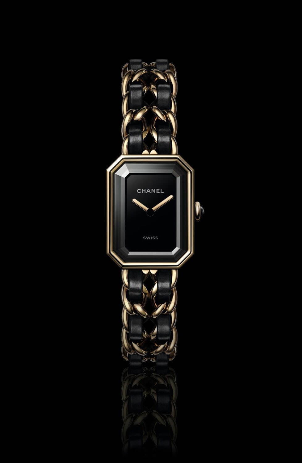 シャネル“八角形ケース”のウィメンズ腕時計「プルミエール」に