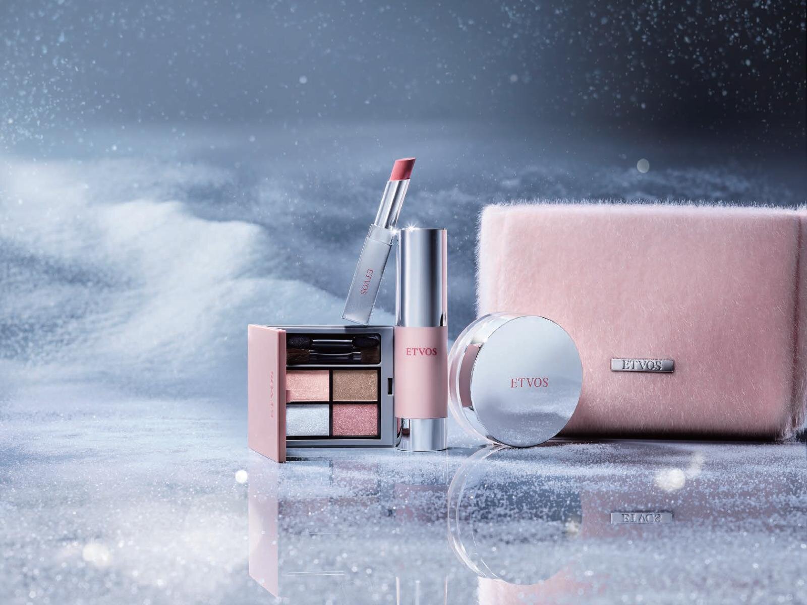 エトヴォス25年クリスマスコフレ、ひんやり煌めくアイパレやマカロン